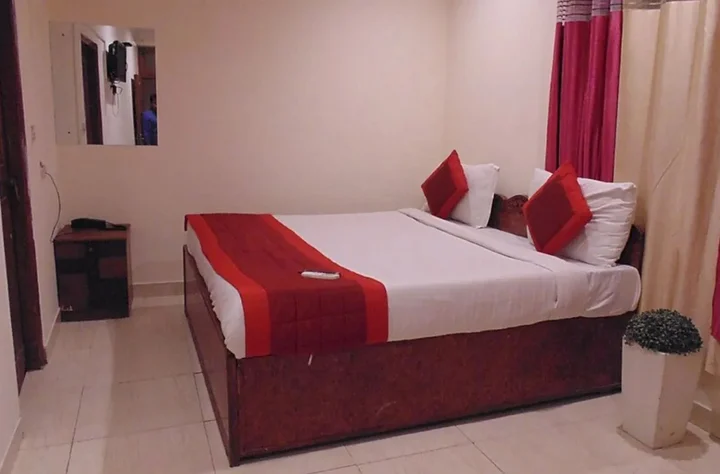 Нью-Дели: Hotel Sehrawat Inn