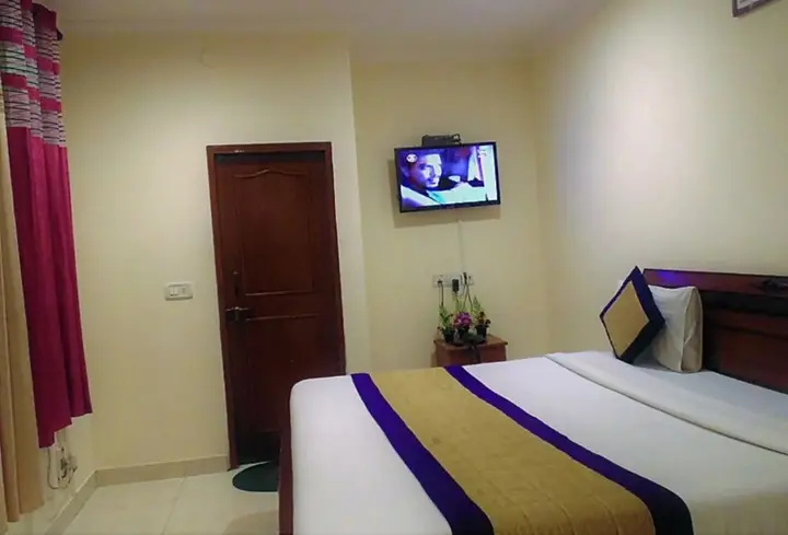 Нью-Дели: Hotel Sehrawat Inn