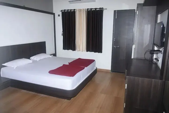 Дварка: Hotel Devang