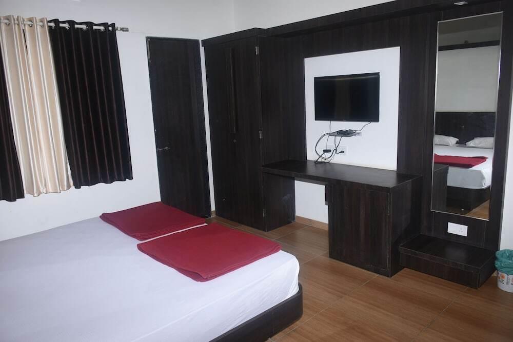 Дварка: Hotel Devang
