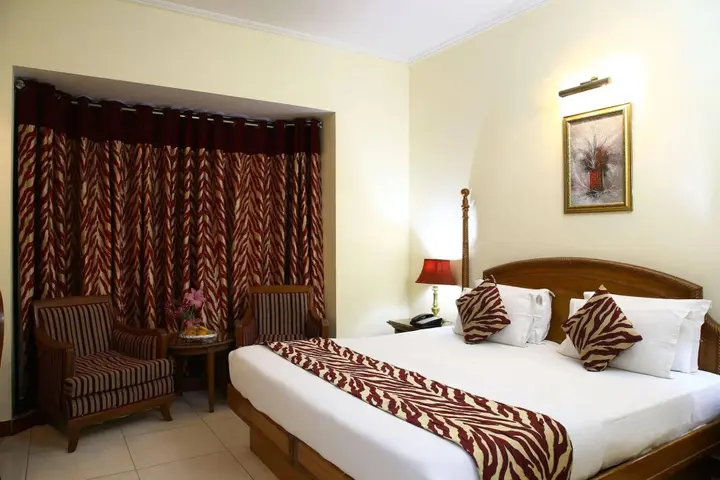 Нью-Дели: FabHotel Conclave Executive