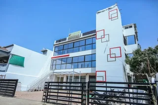 Бедагхат: OYO 3603 White Pearl Hotel