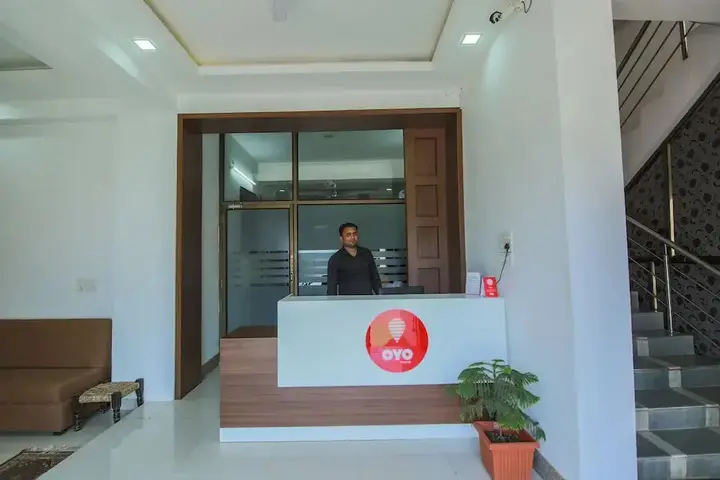 Бедагхат: OYO 3603 White Pearl Hotel