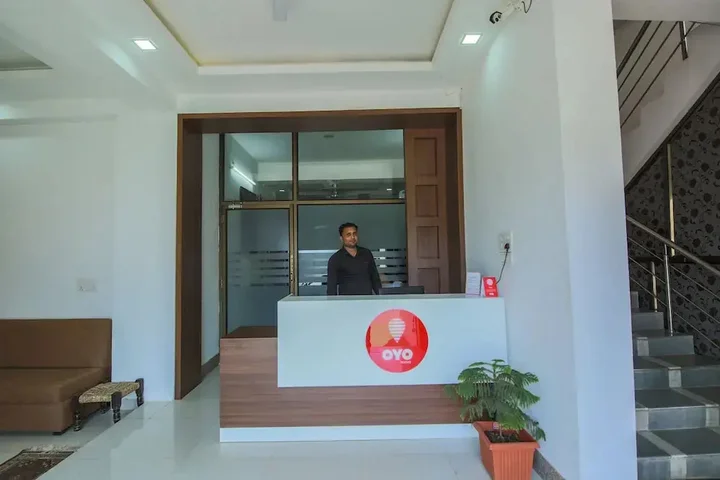 Бедагхат: OYO 3603 White Pearl Hotel