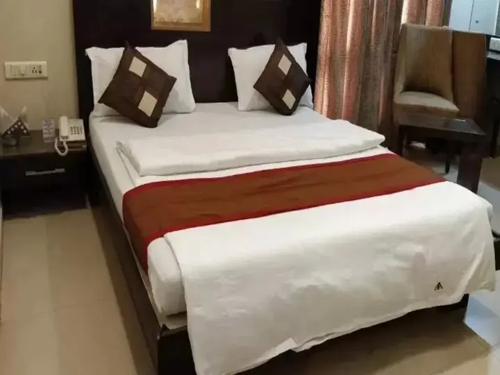 Индаур: Hotel Apna Avenue