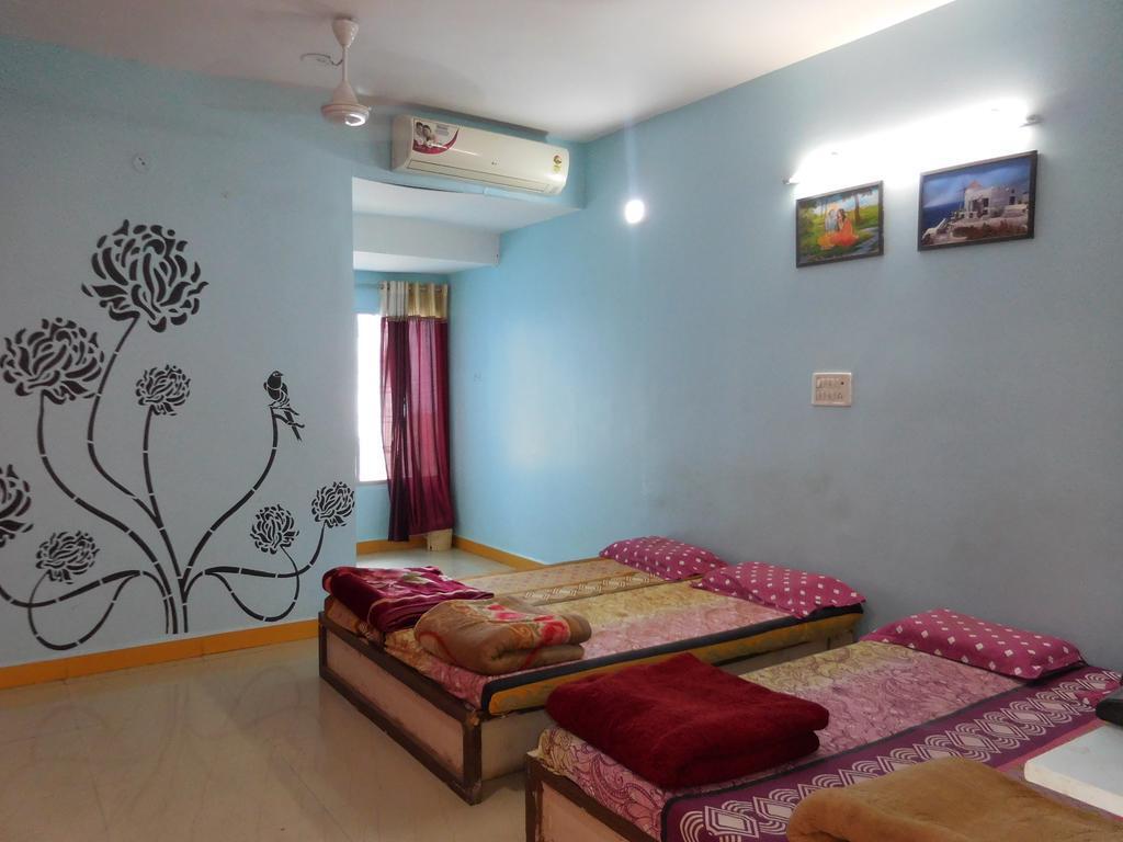Омкарешвар: Shri Radhe Krishna Hotel