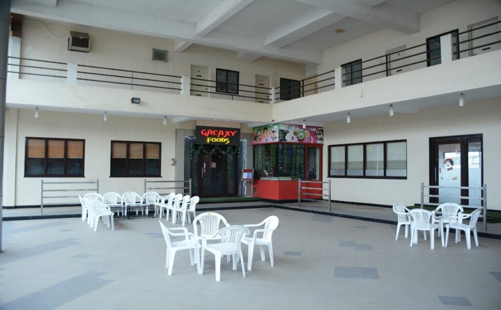 Мундра: Hotel Galaxy Residency