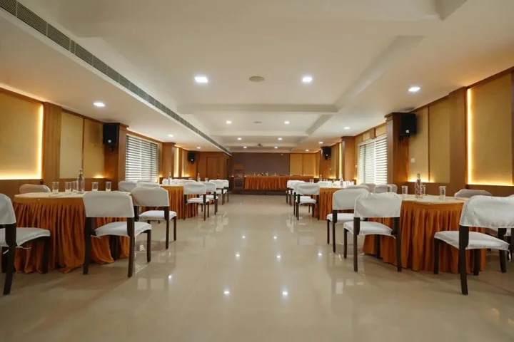Вайпин: Hotel TGR Suites