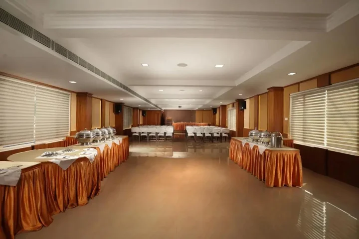 Вайпин: Hotel TGR Suites