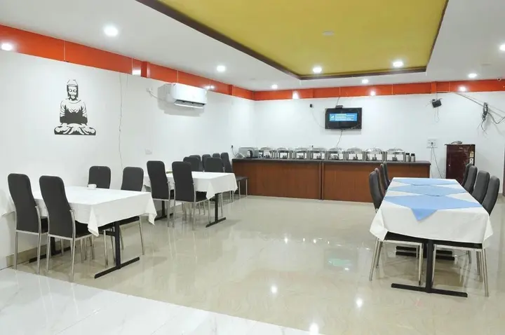 Бодх-Гая: New Hotel Shiva