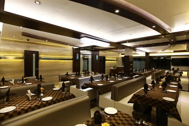 Мехсана: Hotel Atithi
