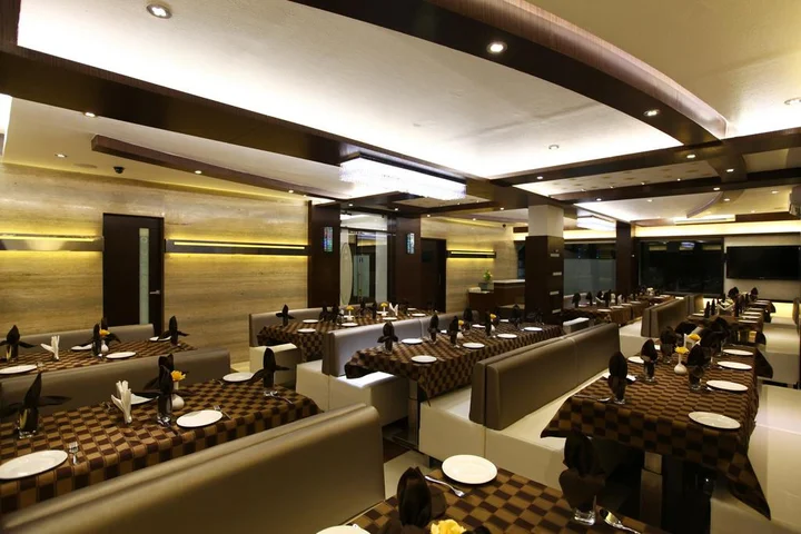 Мехсана: Hotel Atithi