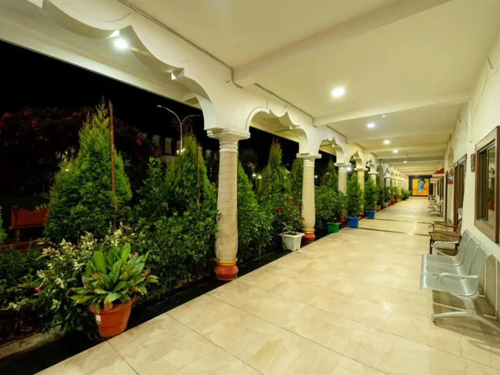 Сагар: Hotel Royal Palace