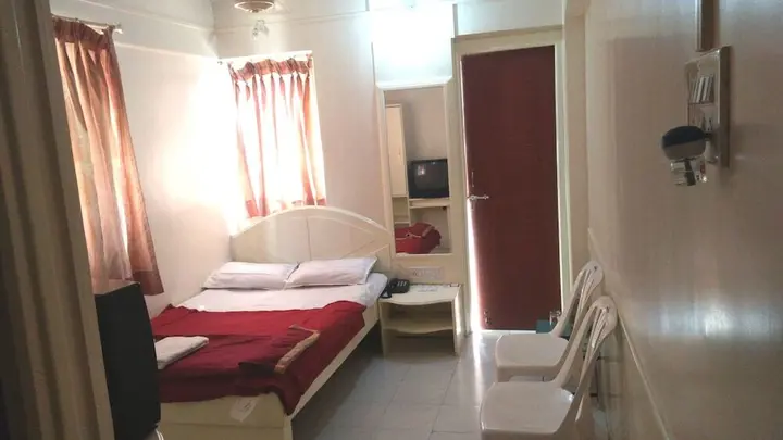 Сатара: Hotel Radhika Palace