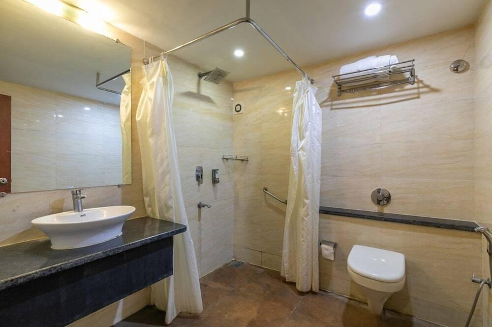 Силвасса: Hotel Presidency Daman