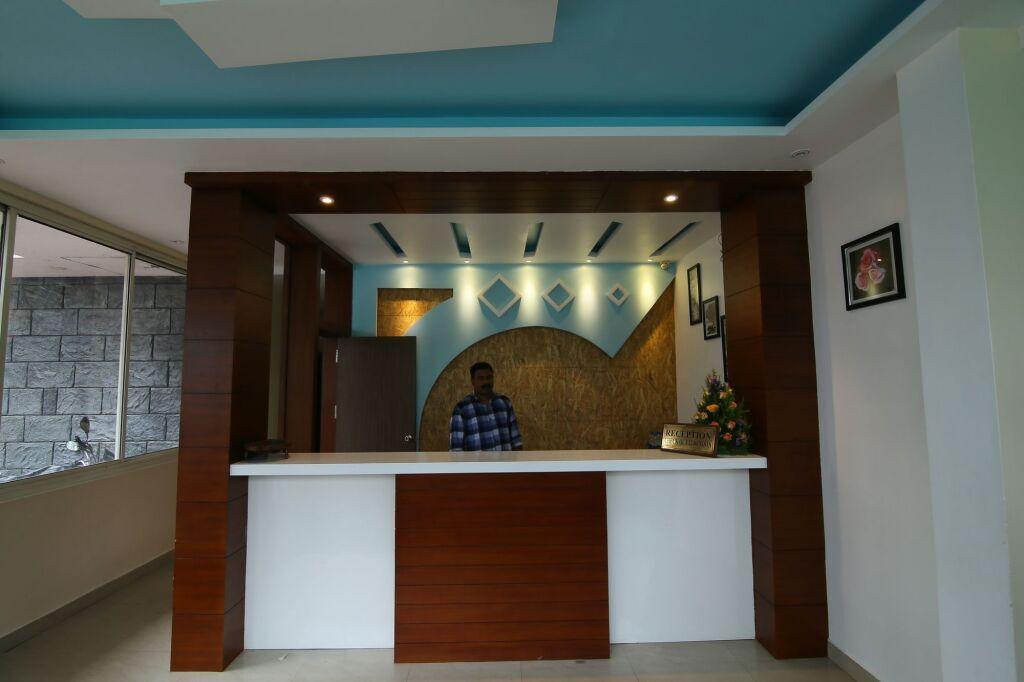 Муннар: Jays Inn