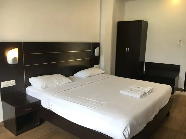 Муннар: Jays Inn