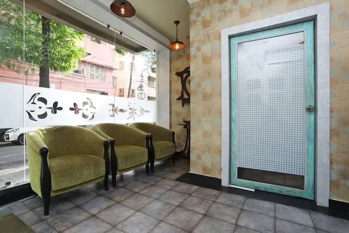 Колката: Capital O 9125 Casa Broadway