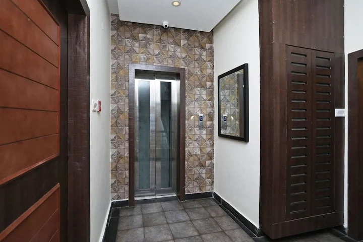 Колката: Capital O 9125 Casa Broadway
