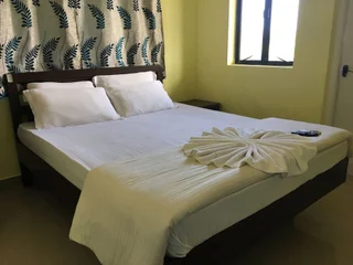 Калангут: OYO 7001 StayOut Parth Inn