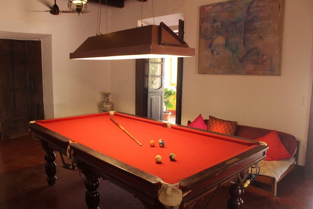 Анджуна: Granpas Inn - Hotel Bougainvillea