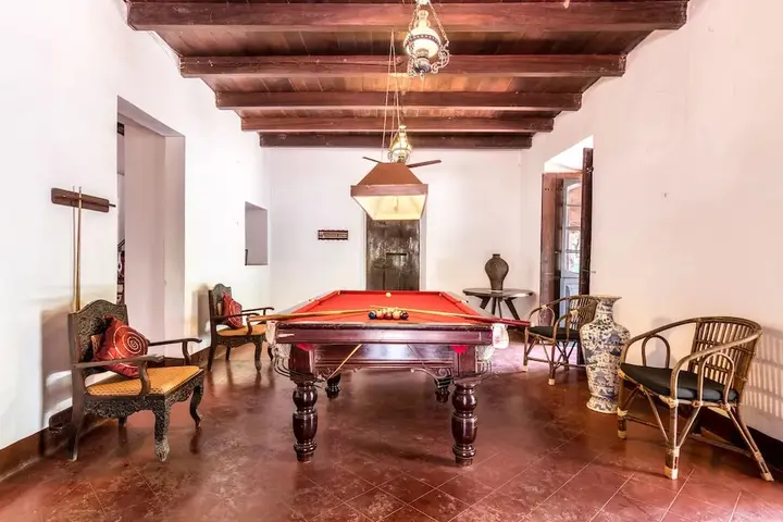 Анджуна: Granpas Inn - Hotel Bougainvillea