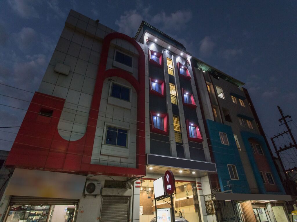 Индаур: Capital O 4042 Hotel Mehar Residency