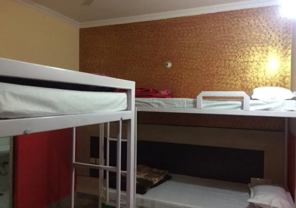 Агра: 3 Musketeers Hostel