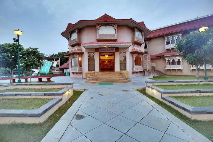 Гандидхам: Holiday Village Resort & Spa