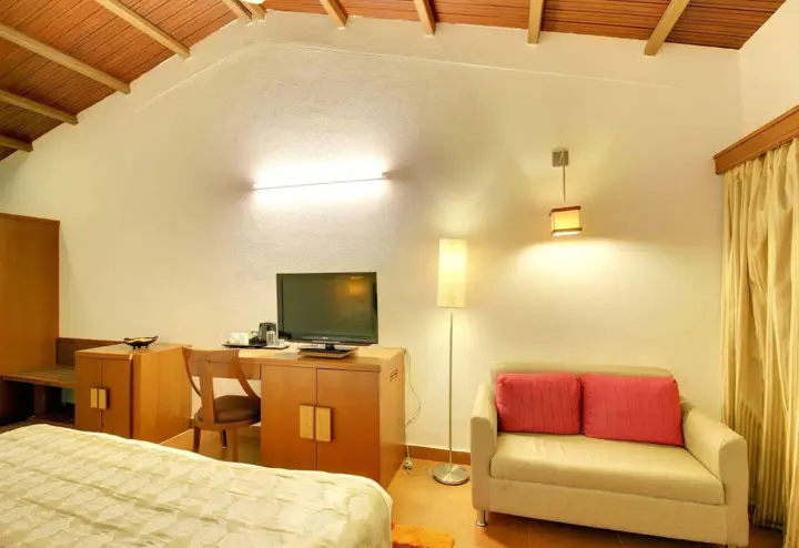 Holiday Village Resort & Spa — фото 3