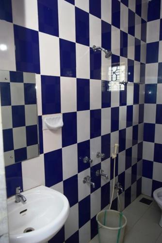 Калангут: C Queen Beach Resort