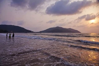 Карвар: Sterling Karwar