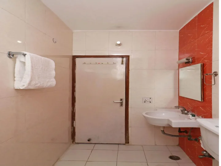 Нойда: OYO 10662 Hotel Town Noida