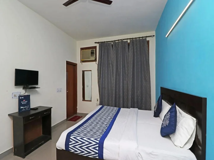 Нойда: OYO 10662 Hotel Town Noida