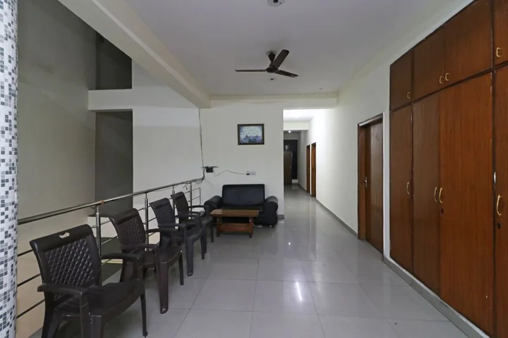 Нойда: OYO 10662 Hotel Town Noida
