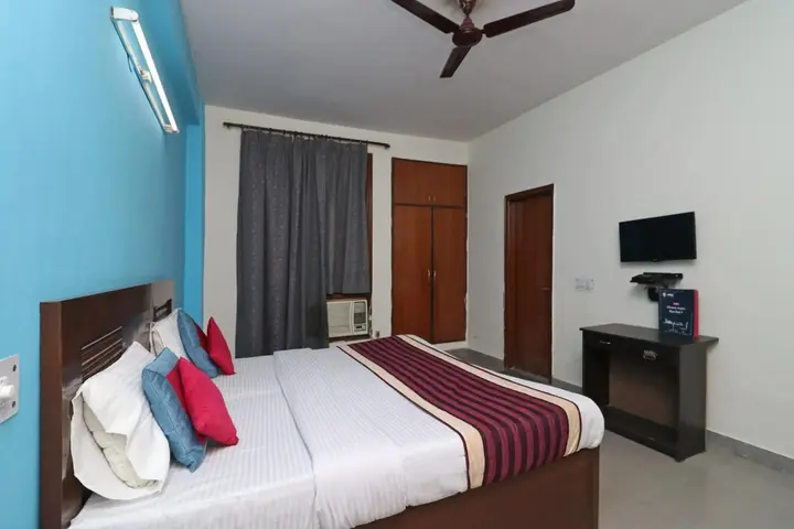 Нойда: OYO 10662 Hotel Town Noida
