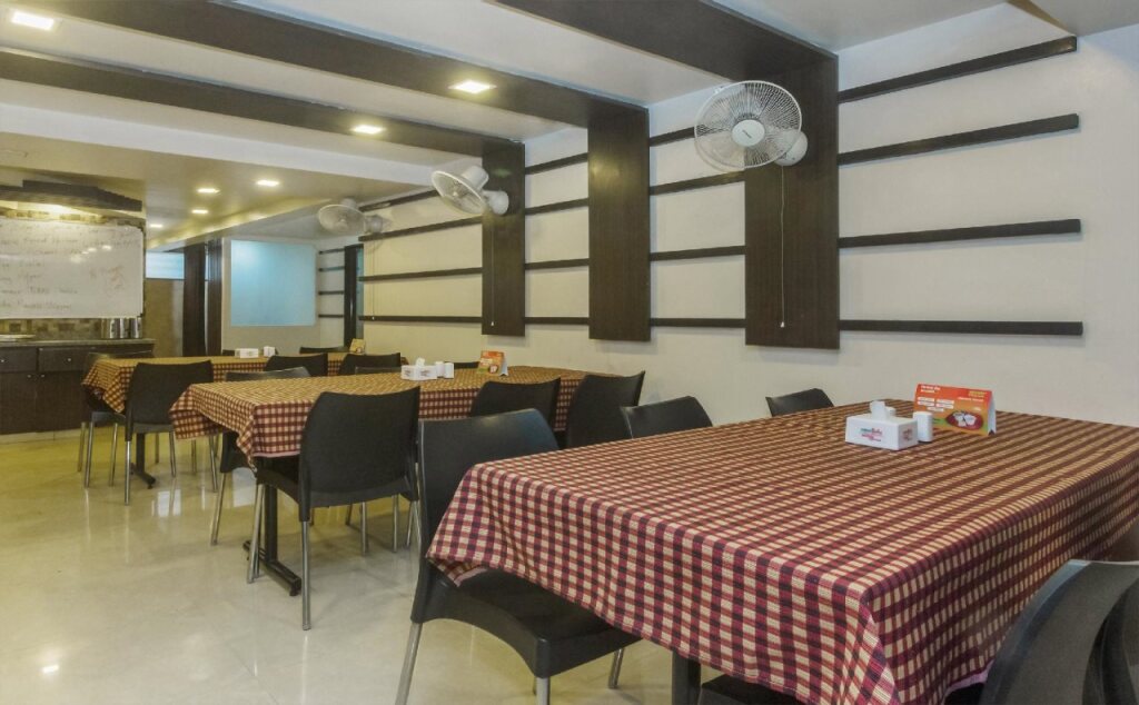 Нашик: Hotel Theem Plaza