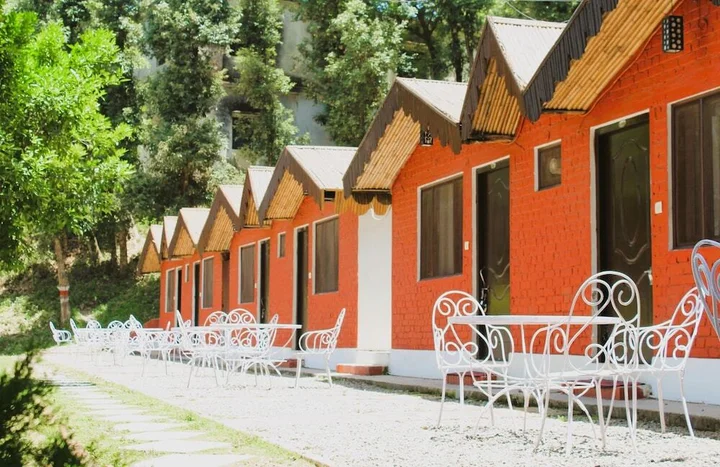 Чубаттакхал: Windsor Cottages