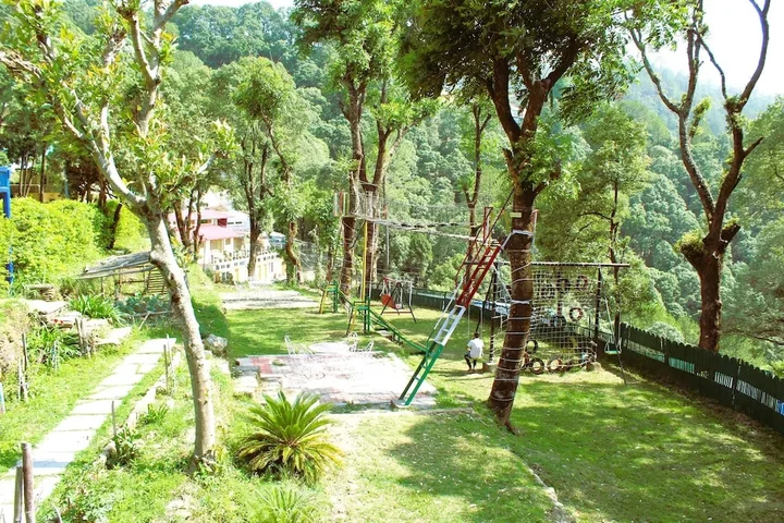 Чубаттакхал: Windsor Cottages