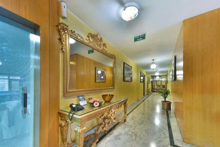 Шринагар: Batra Hotel and Residences
