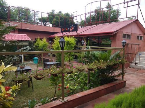 Агра: Aryans Taj Resort