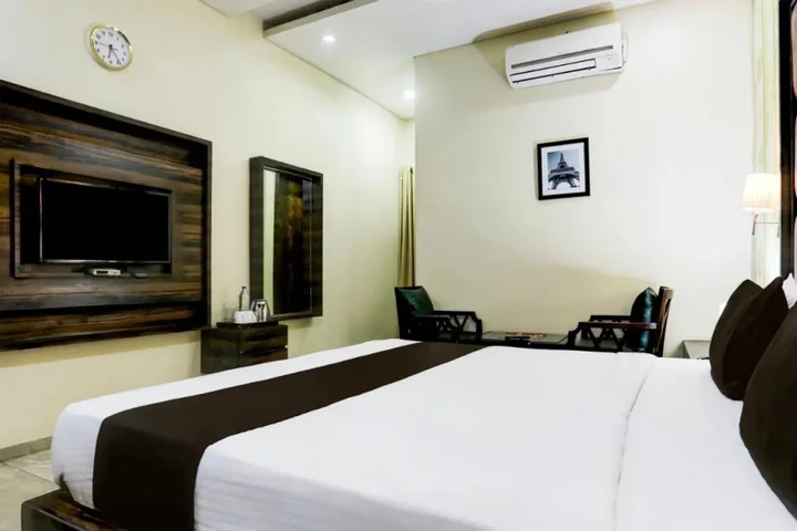 Дург: Townhouse 900 Hotel Surya Palace