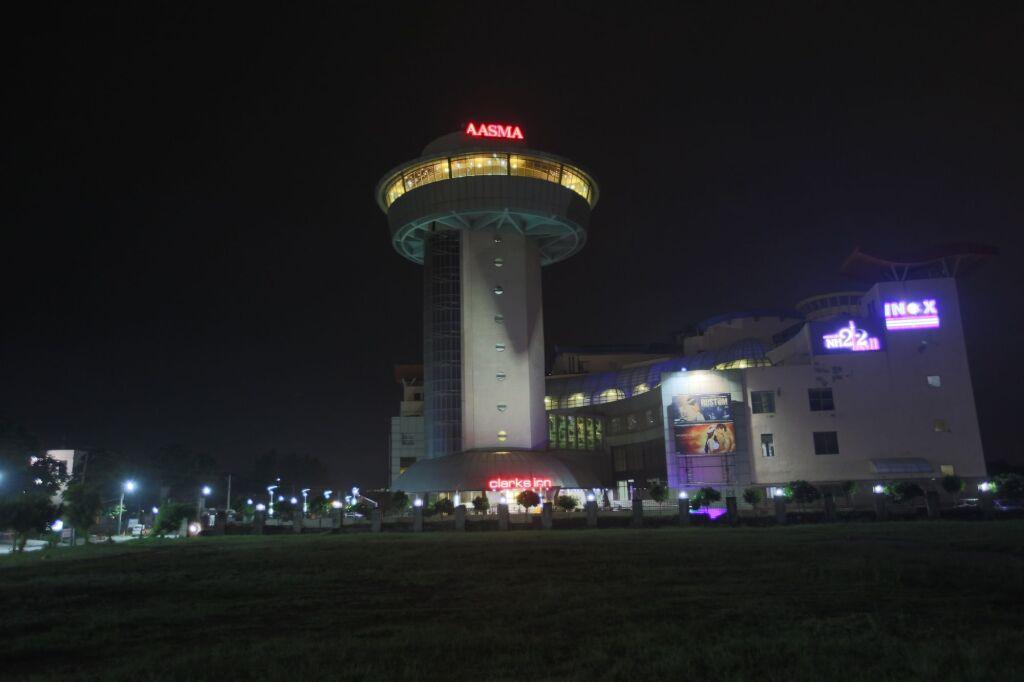 Бадди: ANA Clarks INN Panchkula