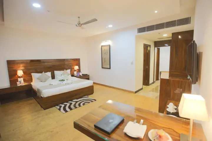 Бадди: ANA Clarks INN Panchkula
