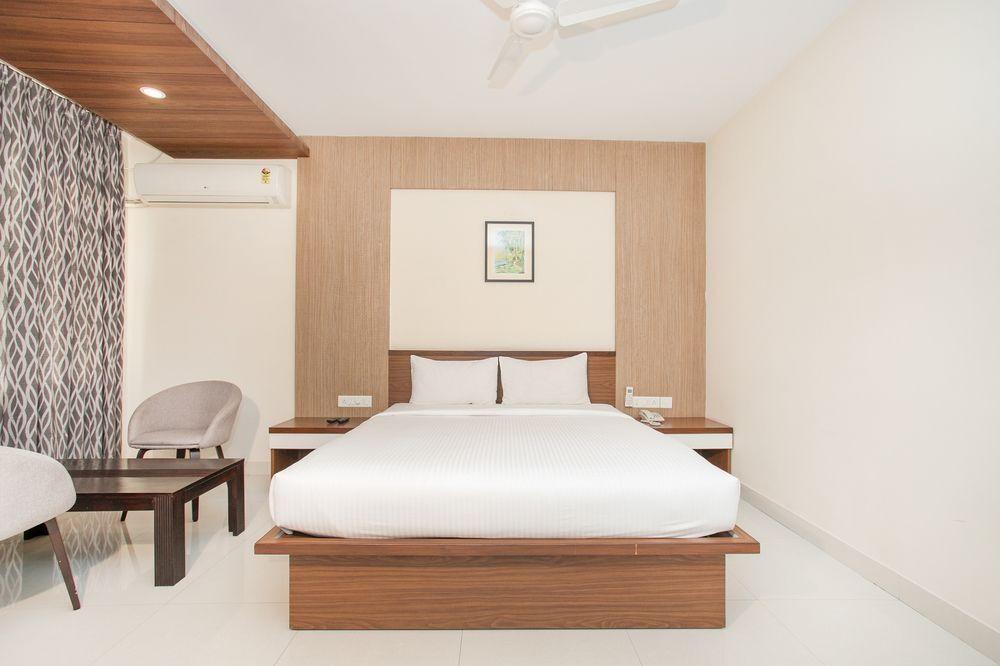 Бангалор: OYO 11308 Benhur Pride Hotel