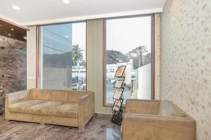 Бангалор: OYO 11308 Benhur Pride Hotel