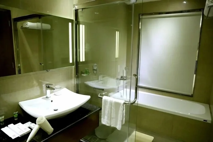 Ангул: Hotel Shakti Continental