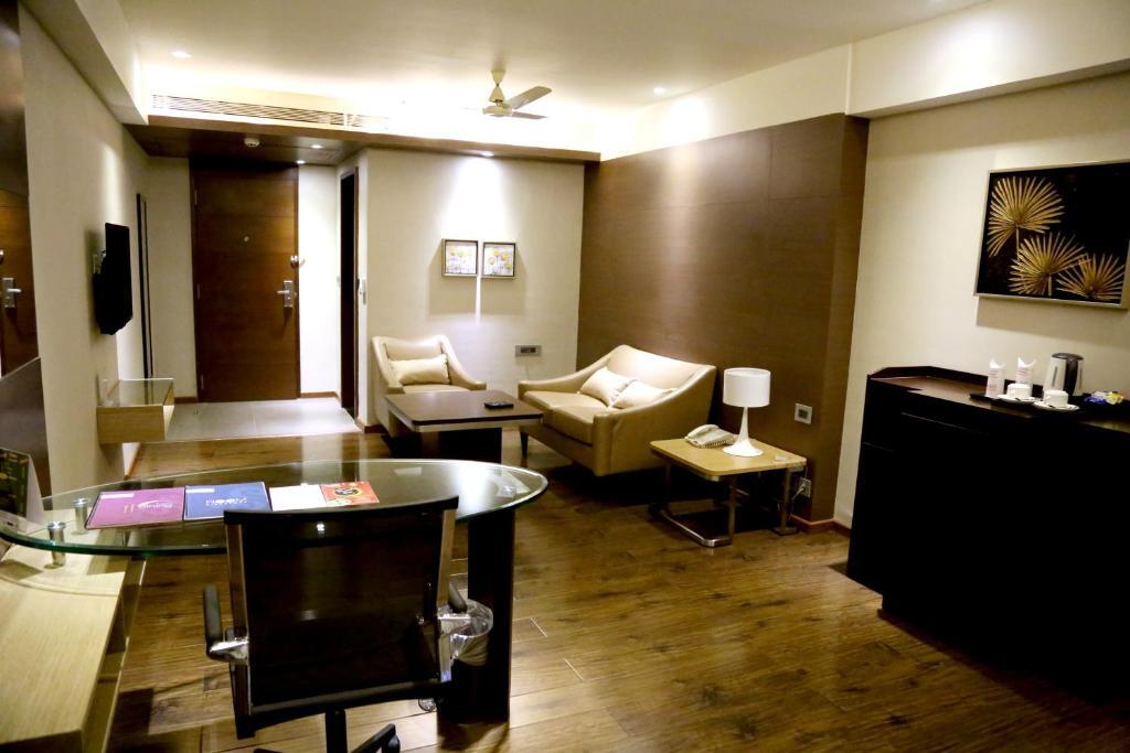 Ангул: Hotel Shakti Continental