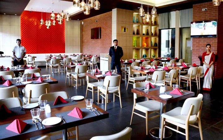 Ангул: Hotel Shakti Continental