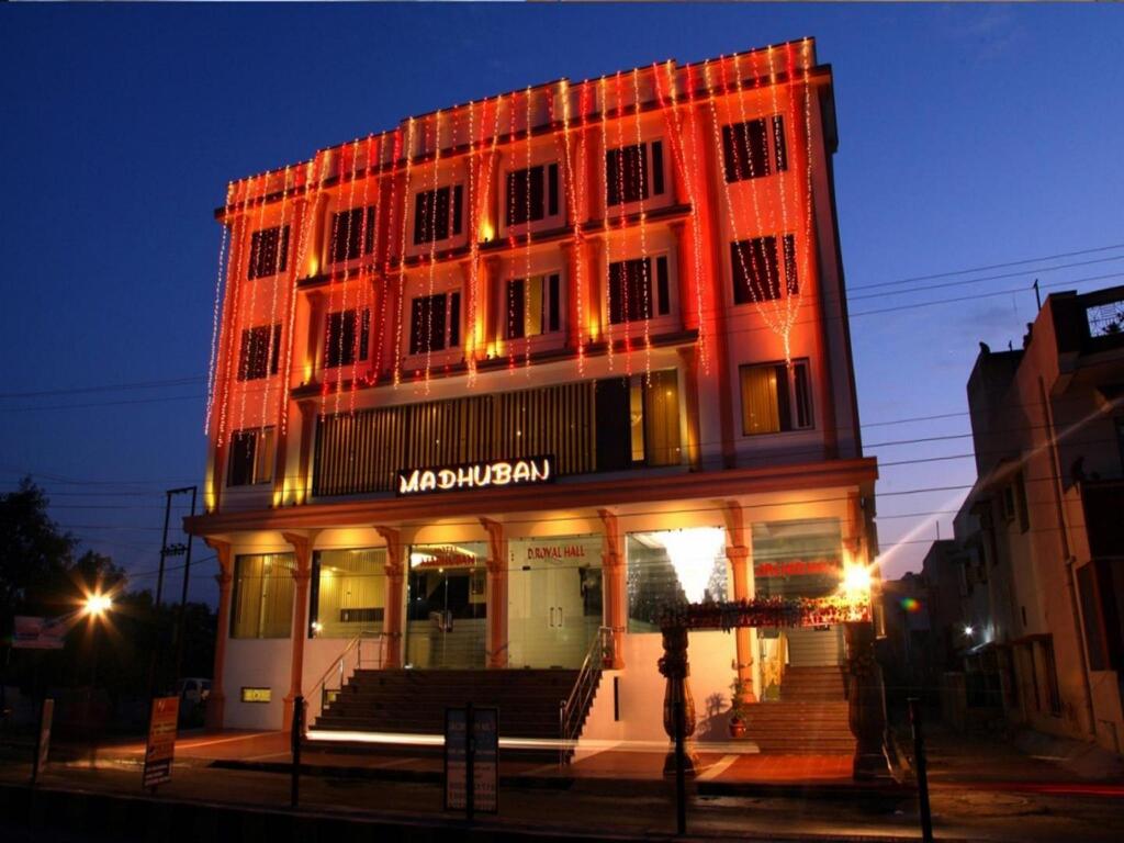 Hotel Madhuban — фото 1